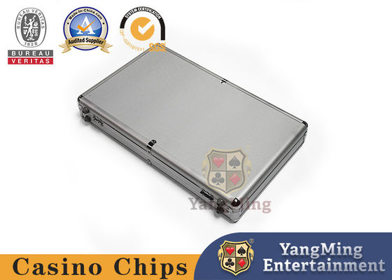خرید لوکس 600pcs آلومینیوم 14g Clay Chip Box Casino Baccarat قابل حمل اسلحه چرخ رولت نقره ای قابل حمل تولید آنلاین